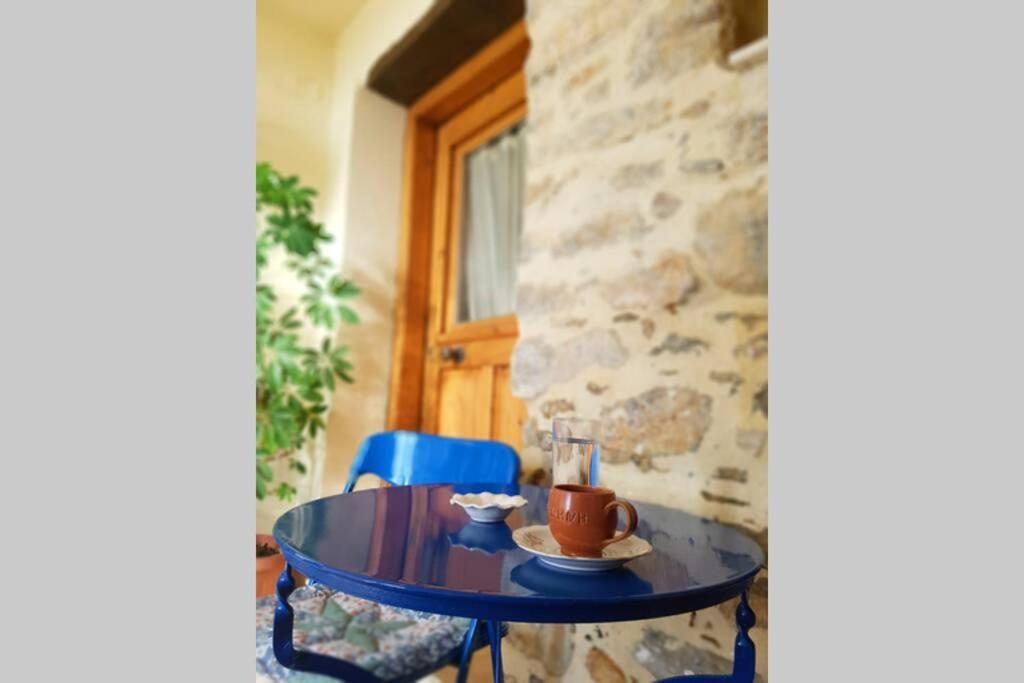 Traditional Cretan Stone House In The Center Of Crete Litos Exterior photo